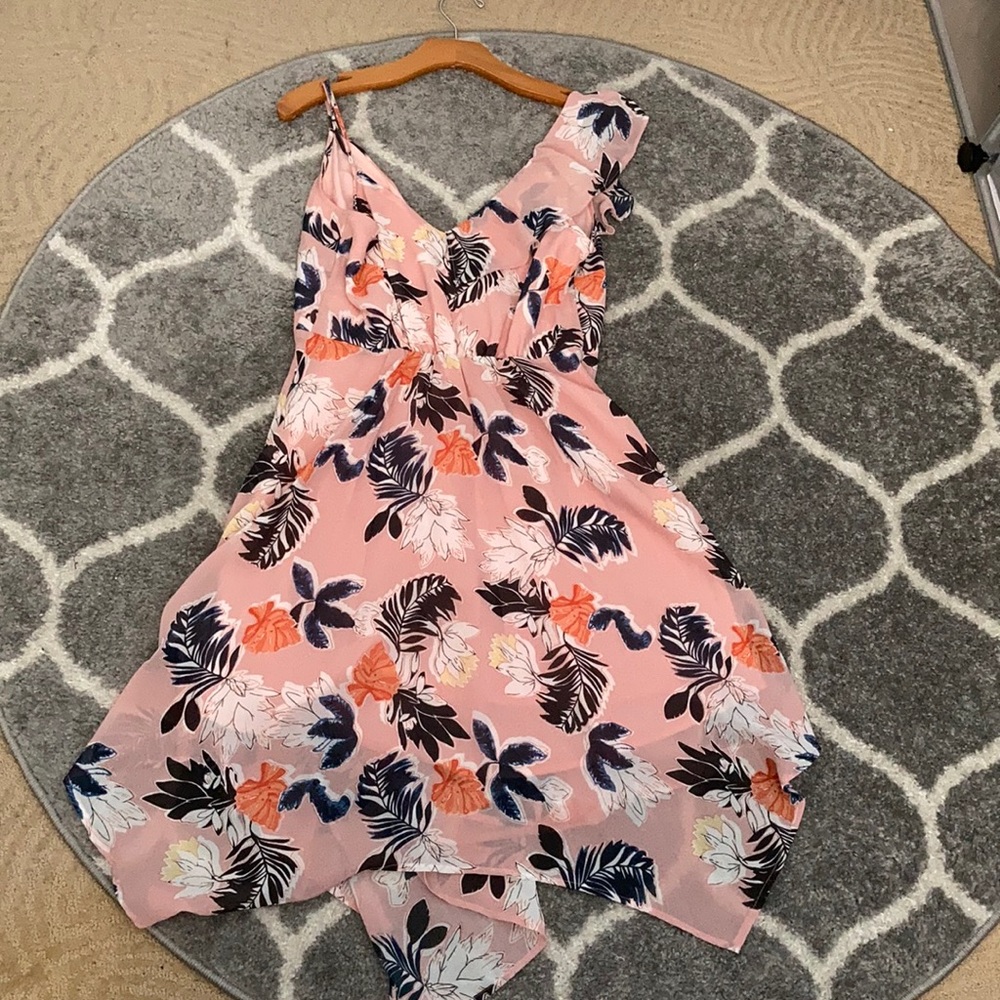 A New Day beautiful spring dress - Picture 2 of 5
